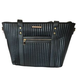 Poppy & Peonies With From Anywhere Quilted Tote *NWT *Colour no longer available